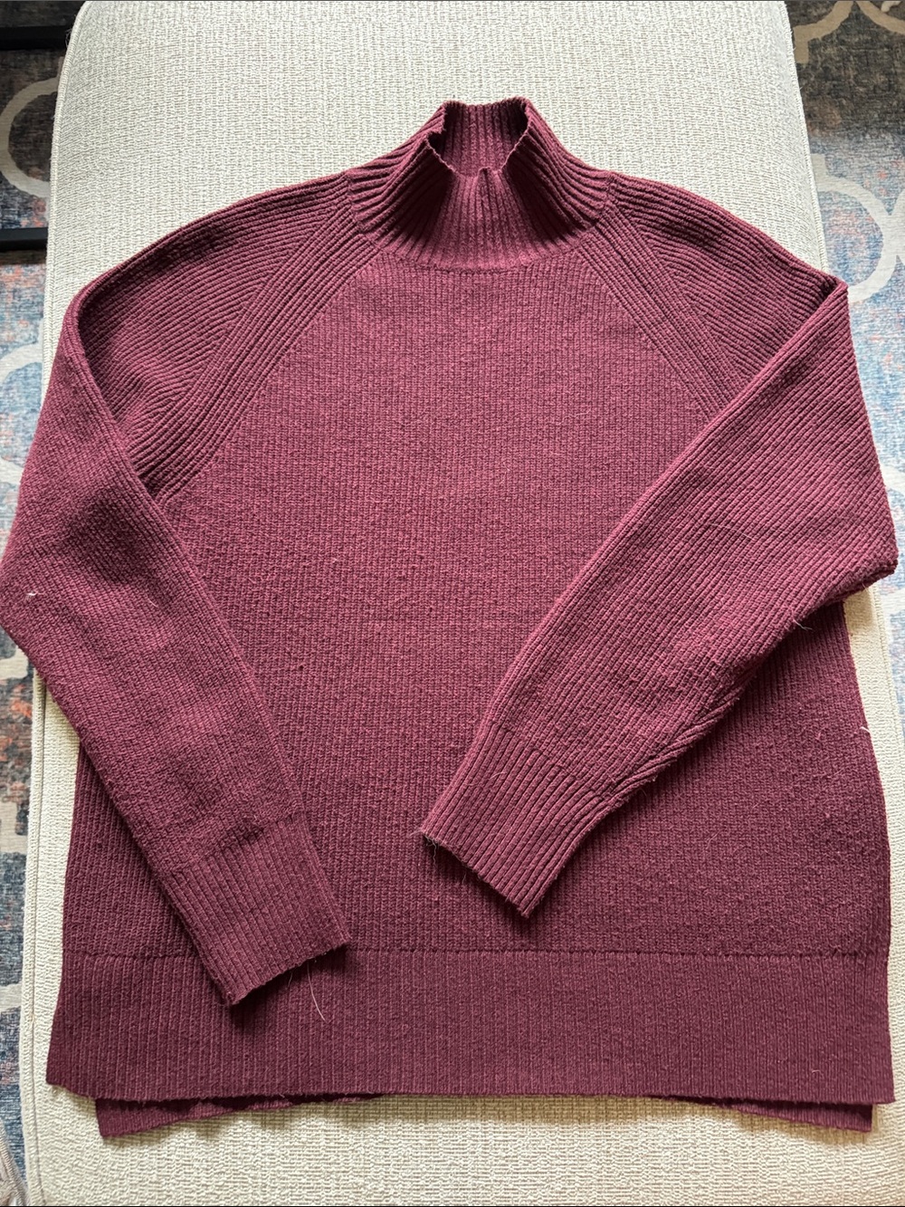 Nordstrom Rack Ribbed Mock Turtleneck Sweater in Wine
